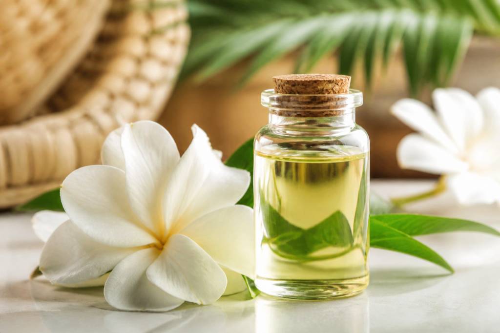 A quoi sert le monoï pour la peau, les cheveux et le maquillage