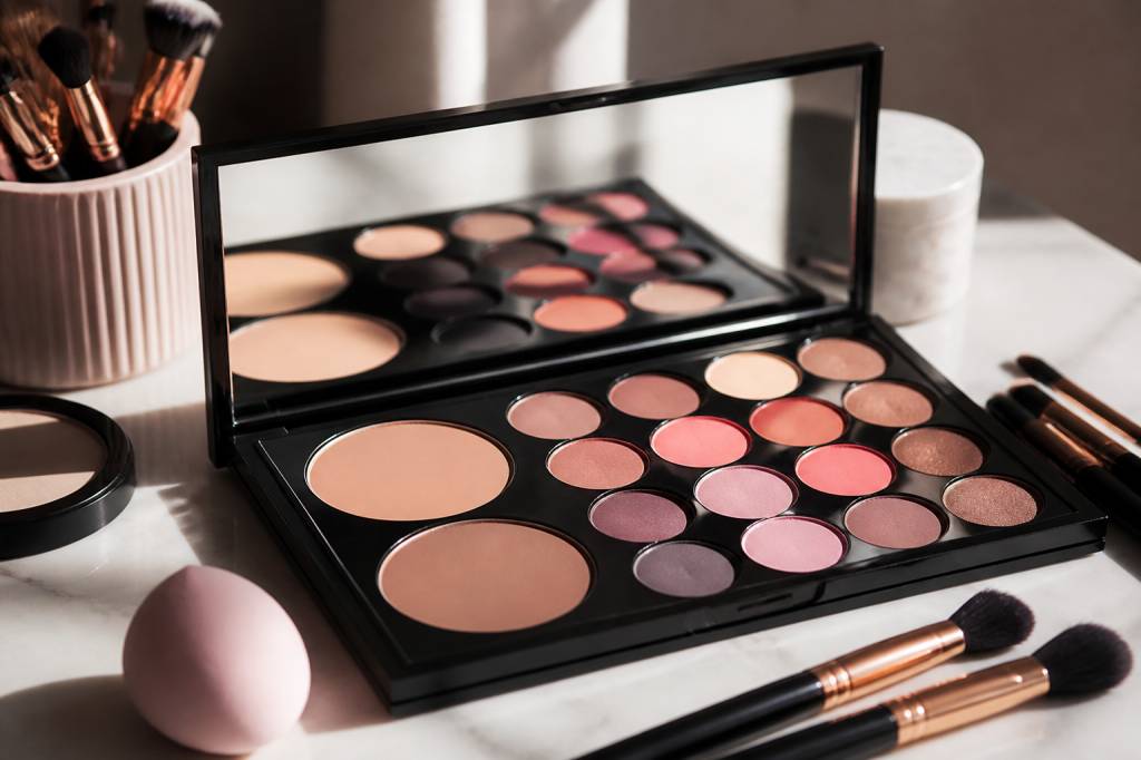 Artistry palette : comment choisir et utiliser cette palette de maquillage professionnelle
